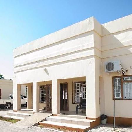 Nkanga Hotel Kasane Eksteriør billede